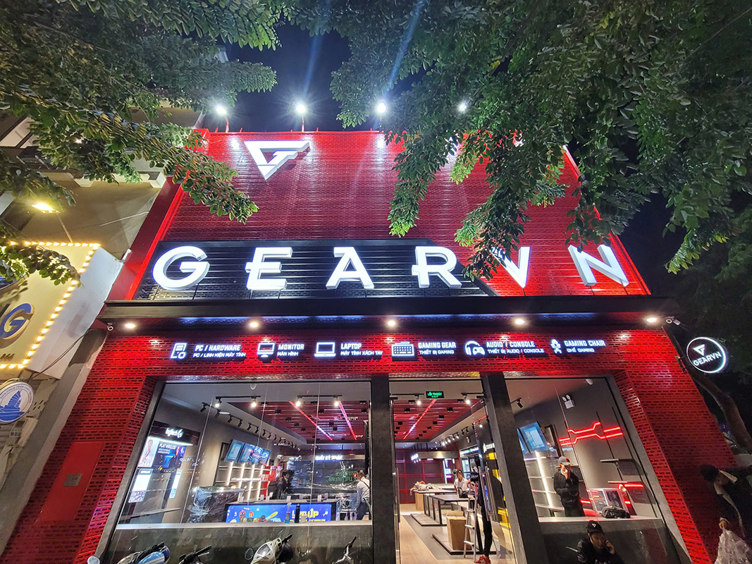 biển hiệu showroom Gearvn